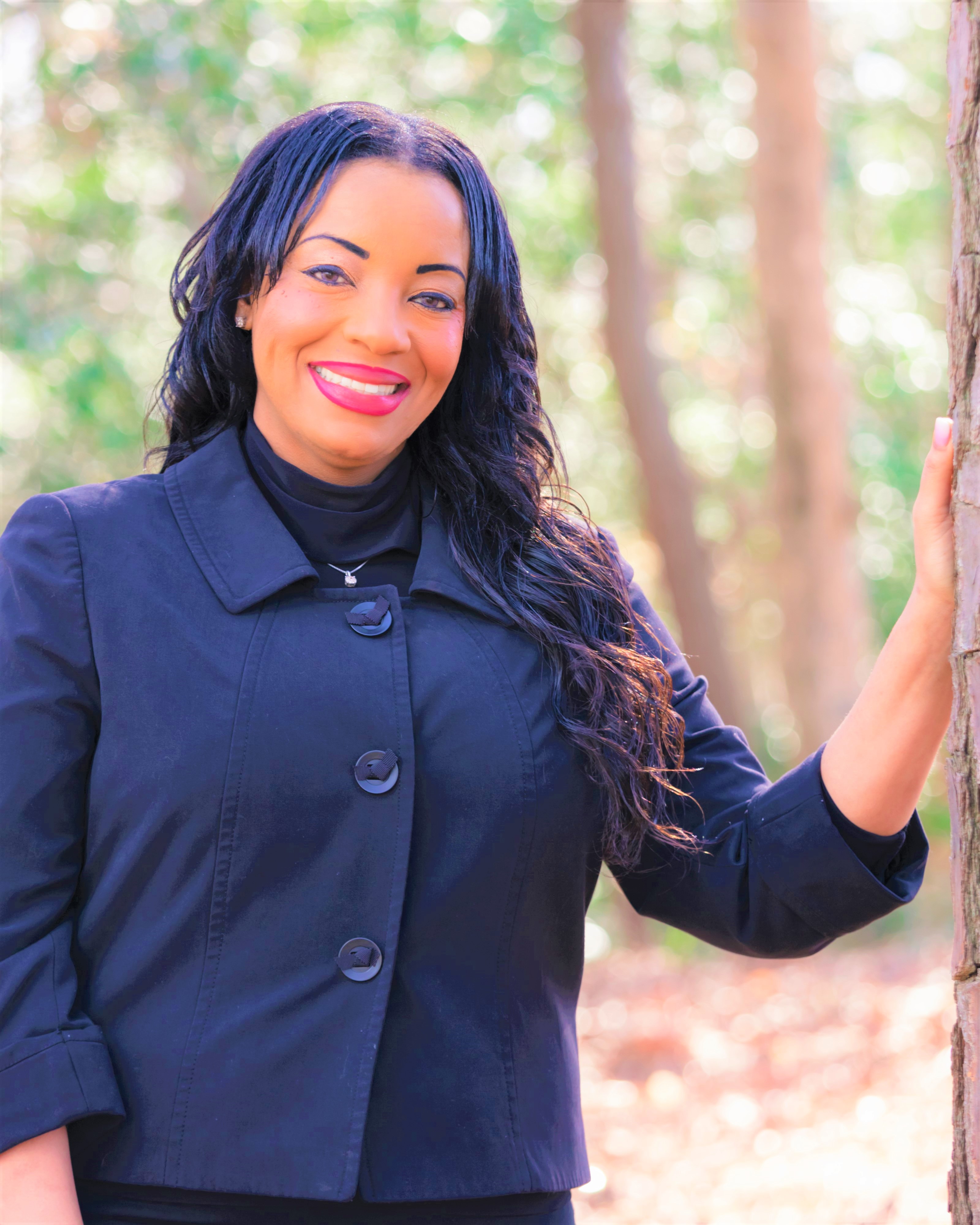 headshot of LT Akeeta Davis